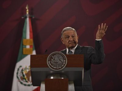 Cumplí con todas las condiciones de Ebrard: AMLO