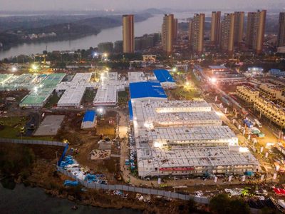 China ya usa el hospital construido en 10 días para atender a pacientes infectados por el coronavirus