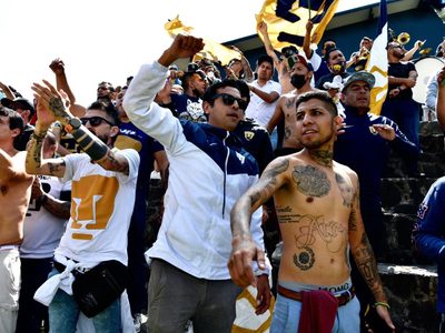 La Rebel da la bienvenida a Dani Alves, nuevo jugador de los Pumas (Video)