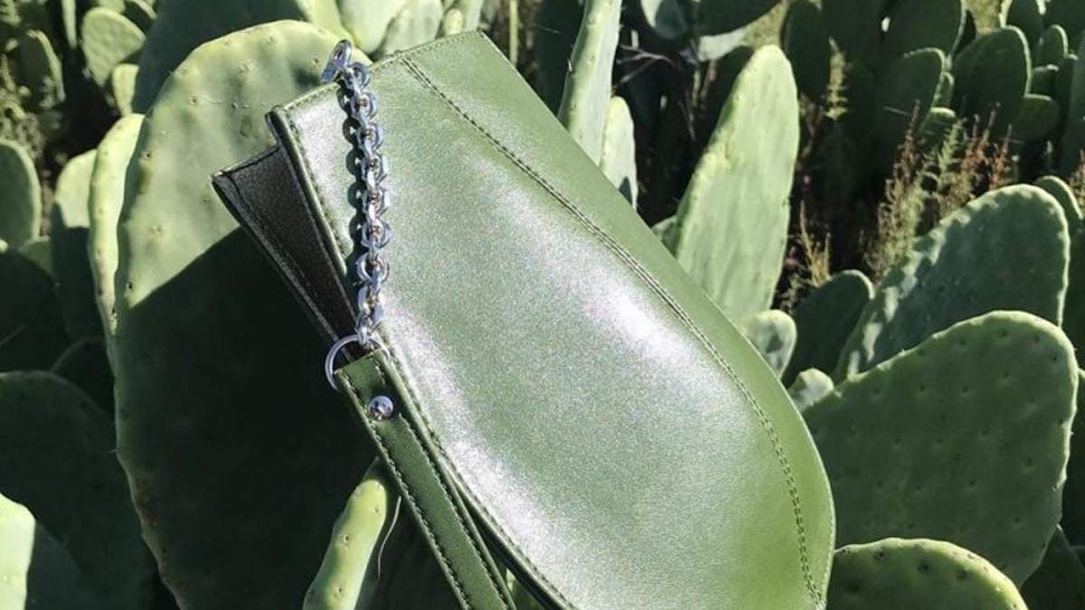 Moda con piel vegana de nopal. Fuente: (Instagram)