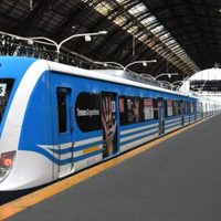Tren Roca: tras una falla técnica, pasajeros tuvieron que caminar por las vías hasta Constitución