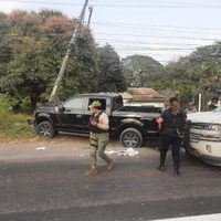 Grupo armado asesina a familia de dos niños y tres adultos en carretera Veracruz-Xalapa (Video)