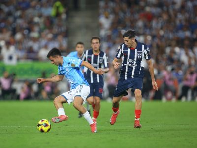 Pachuca remonta para vencer 2-1 a Monterrey y clasifica a la Liguilla; Pumas avanza en penales