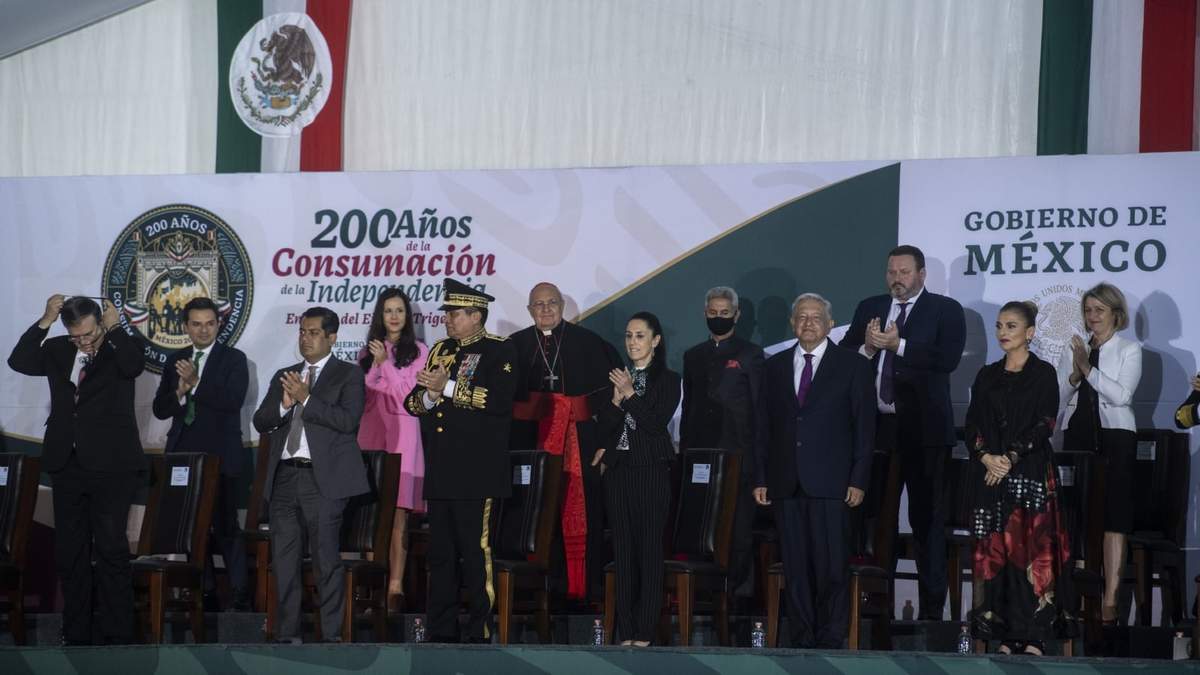 Ceremonia para conmemorar los 200 Años de la Consumación de la Independencia
