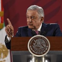 Evo es resguardado por elementos de la Sedena, no del EMP; está en situación de riesgo: AMLO