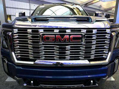 Las acciones de GM, Ford, Honda y Toyota caen tras aranceles de Trump; Tesla es la excepción