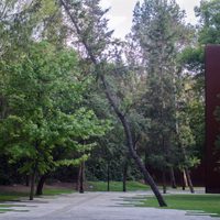 Memorial a las víctimas de la violencia: un tufo a guerra, a despilfarro y lo peor... a olvido