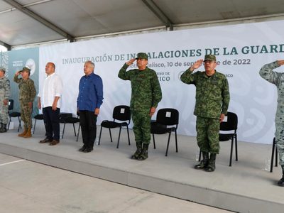 AMLO entrega cuartel de Guardia Nacional en Jalisco: "Ya siento que estamos domando la inseguridad"