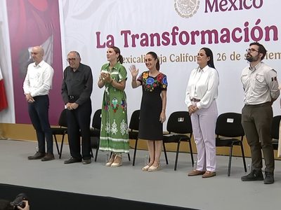 Mexicali recibe a Sheinbaum con protestas por megapuerto y personas desaparecidas