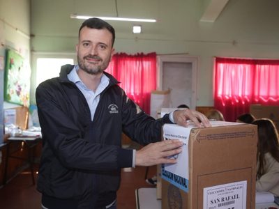 Leonardo Yapur: "Voy a presentar proyectos relacionados con servicios públicos"