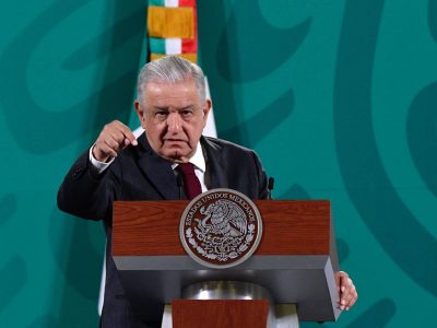 AMLO mantiene postura sobre la UNAM: sí requiere una sacudida; se derechizó
