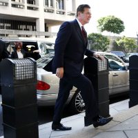 Exjefe de campaña de Trump es enviado a prisión