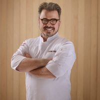 Carta en italiano y platos de cuatro cifras: cuánto cuesta comer en el local de Donato De Santis