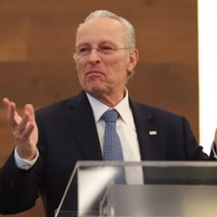 Medina Mora toma el control del CCE como figura de unidad rumbo a la revisión del T-MEC