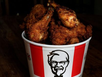 Nunca más tires los baldes de pollo de KFC vacíos: creá este contenedor estilo Pinterest para ordenar tu casa