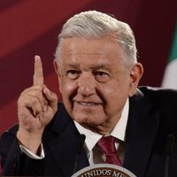 La oposición quiere que la Guardia Nacional sea dirigida por un civil como García Luna: AMLO
