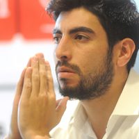 ¡No aguantaba más! Facundo Moyano y un drástico cambio de look casero en cuarentena