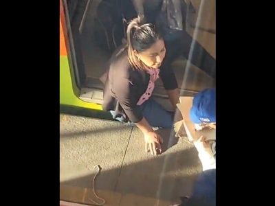 Servicio de Línea 12 del Metro fue interrumpido porque a una mujer se le atoró el pie