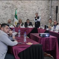 Gobernadora de Chihuahua encabeza mesa de seguridad en Guadalupe y Calvo; acuerda trabajo conjunto