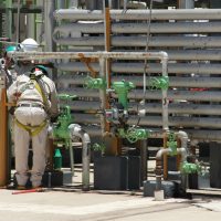 Cae a 20.02 dólares por barril la mezcla mexicana de petróleo