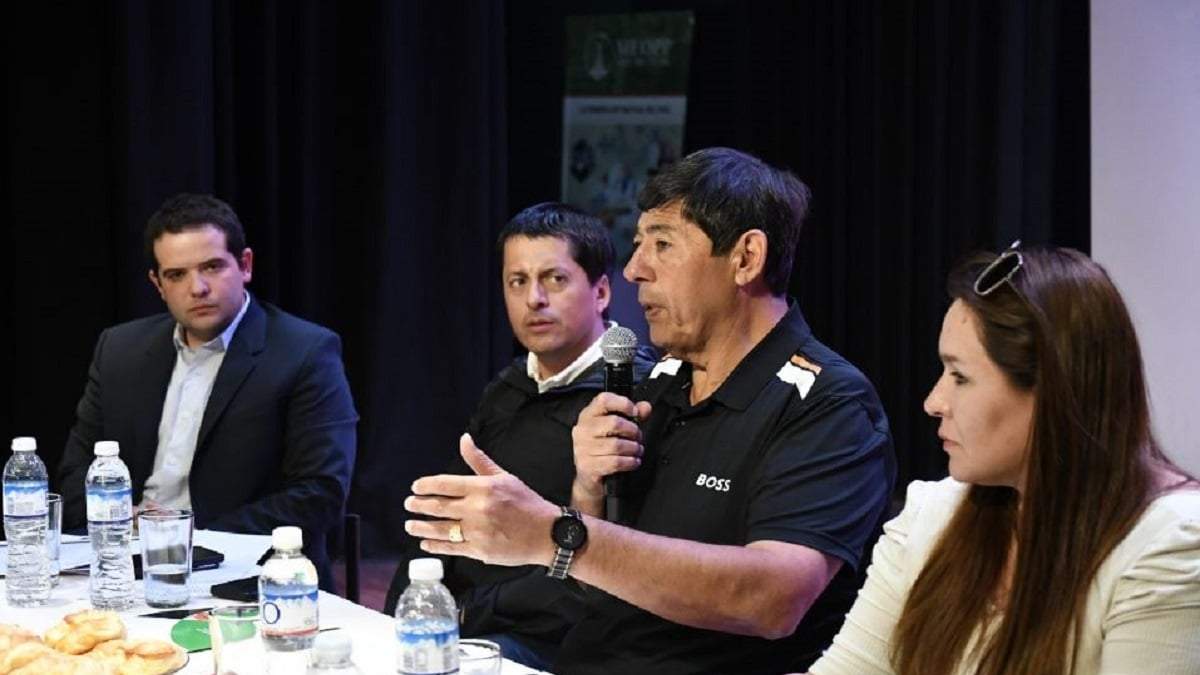 Dirigentes petroleros en la presentación de la memoria y balance de la Mutual. Fuente: (Prensa Meopp)