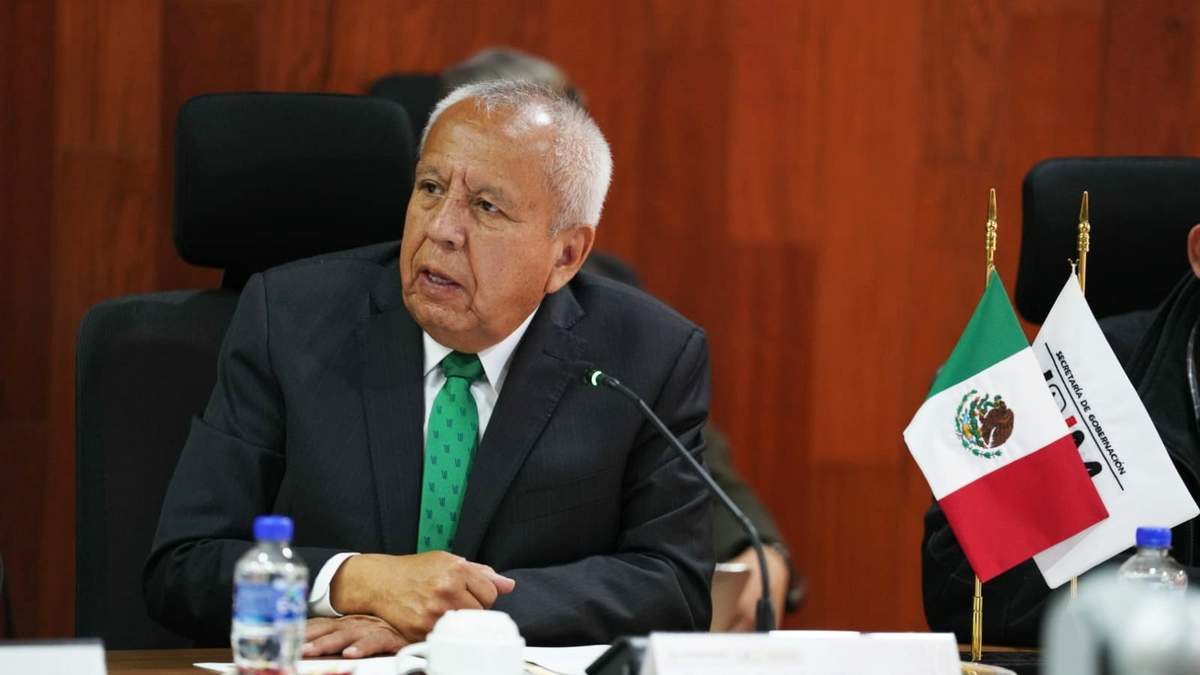 El titular de Migración