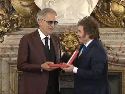 Encuentro de altura: Javier Milei homenajeó a Andrea Bocelli en la Casa Rosada