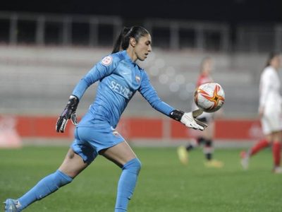 Itzel González debuta con el Sevilla en histórico triunfo