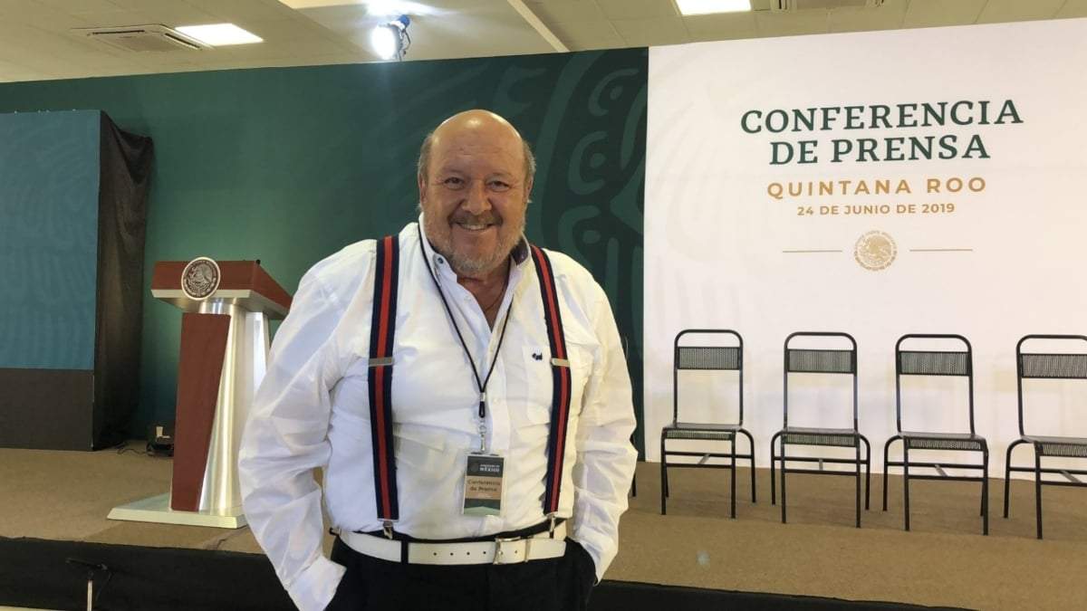 Óscar Cadena, durante una conferencia mañanera en Quintana Roo