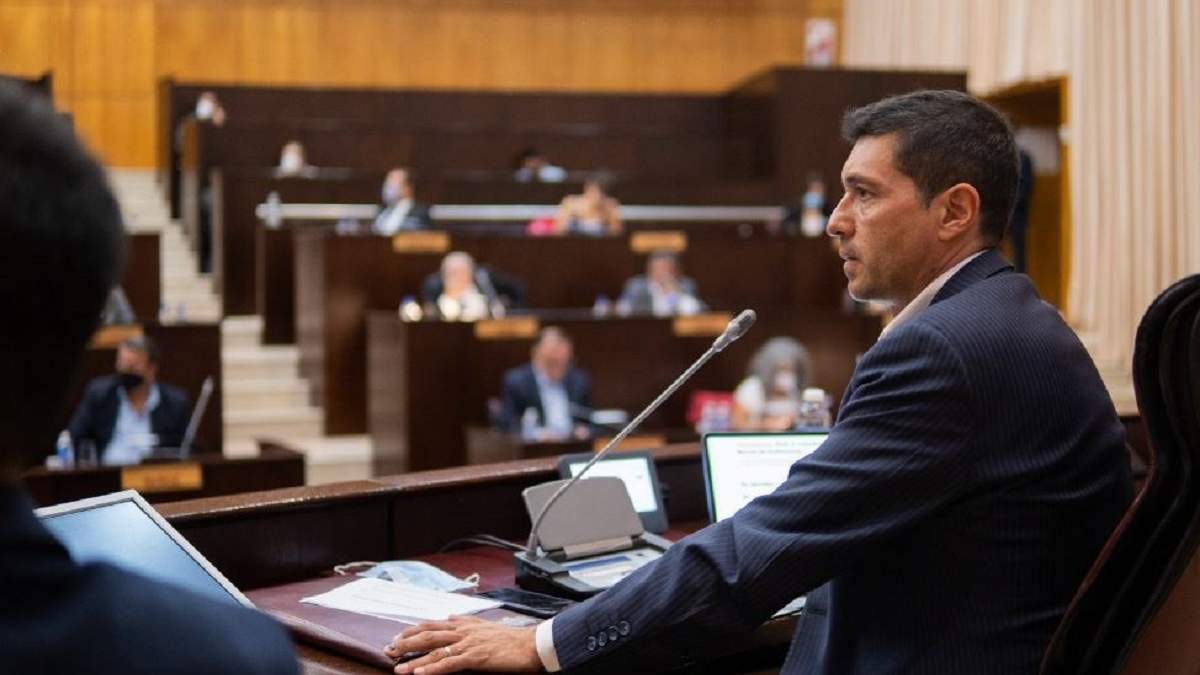 Marcos Koopmann finaliza su mandato al frente de la legislatura de Neuquén. Fuente: (Legislatura de Neuquén)
