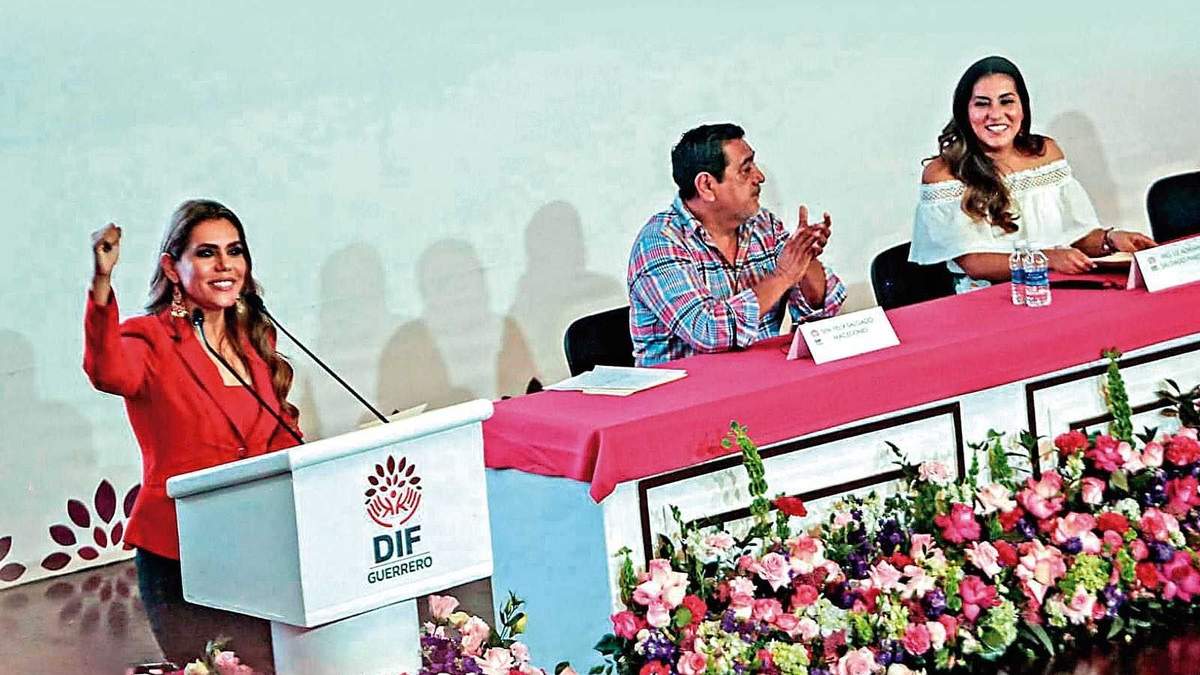 Evelyn Salgado y Félix Salgado Macedonio