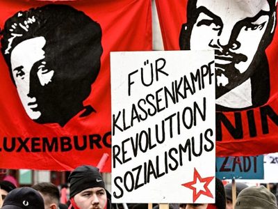 Al menos 20 policías heridos en la tradicional marcha por Luxemburgo y Liebknecht en Berlín