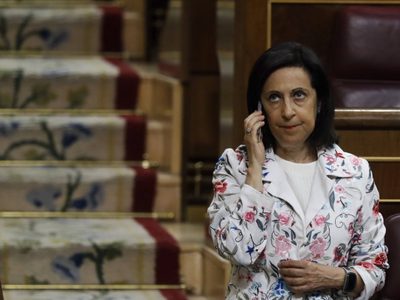 Margarita Robles cruzó a Pablo Iglesias y se volvió tendencia en Twitter