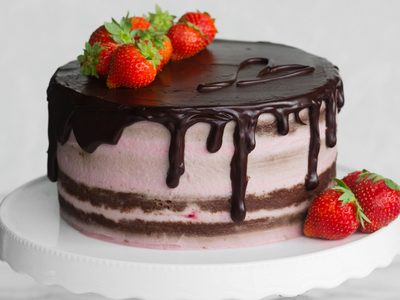 Una gran combinación: la torta de chocolate que es furor en Corea y se puede hacer en casa