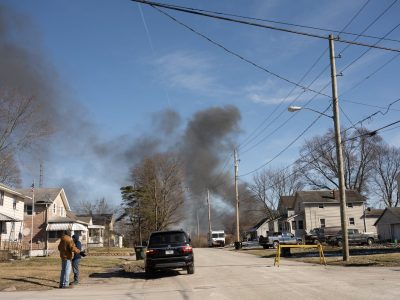 La firma de trenes del accidente de Ohio se negó a reunirse con los habitantes