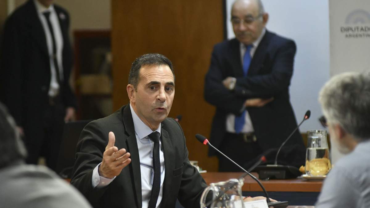 l secretario de Trabajo, Julio Cordero