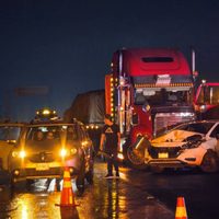 Tráiler sin frenos embiste a ocho vehículos en la México-Acapulco; el conductor se dio a la fuga