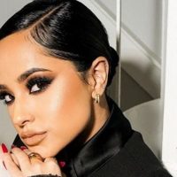 ¿Sufre adicciones? Becky G no puede parar mirá qué hizo y... ¡con quién!
