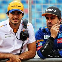 Quién gana más dinero en la Fórmula 1: ¿Fernando Alonso o Carlos Sainz?