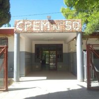 Por una pelea entre alumnos del CPEM 50 intervino la Policía y secuestró armas de juguete