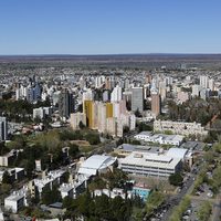 Aseguraron que la ciudad de Neuquén ha quedado "muy sucia" por la propaganda política