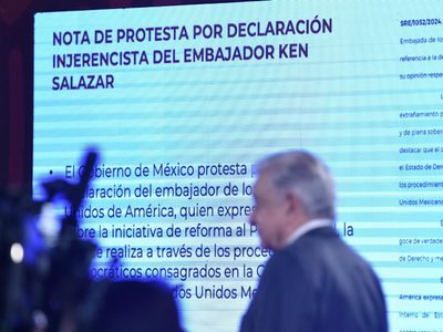 AMLO envía extrañamiento a EU por su “burda actitud intervencionista” ante la reforma judicial