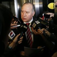 El presidente de Paraguay renuncia; busca asumir como senador el 1 de julio