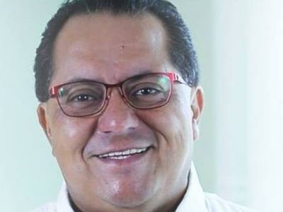 Manuel Andrade, exgobernador de Tabasco, deja al PRI y busca alcaldía con el PRD