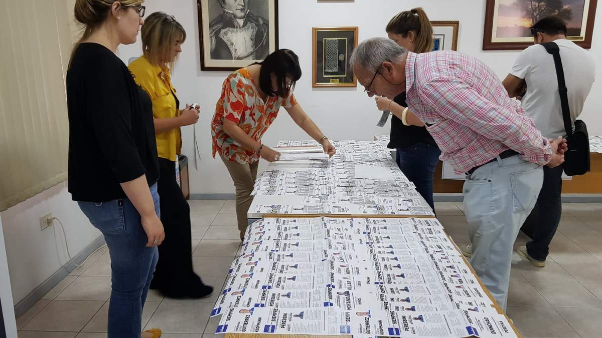El Frente de Todos pide que se implemente la boleta en formato papel. Fuente: (Twitter)