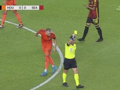 Héctor Herrera es expulsado por escupir a árbitro en la MLS (Video)