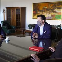 Darío Martínez analizó inversiones millonarias para Neuquén y Mendoza
