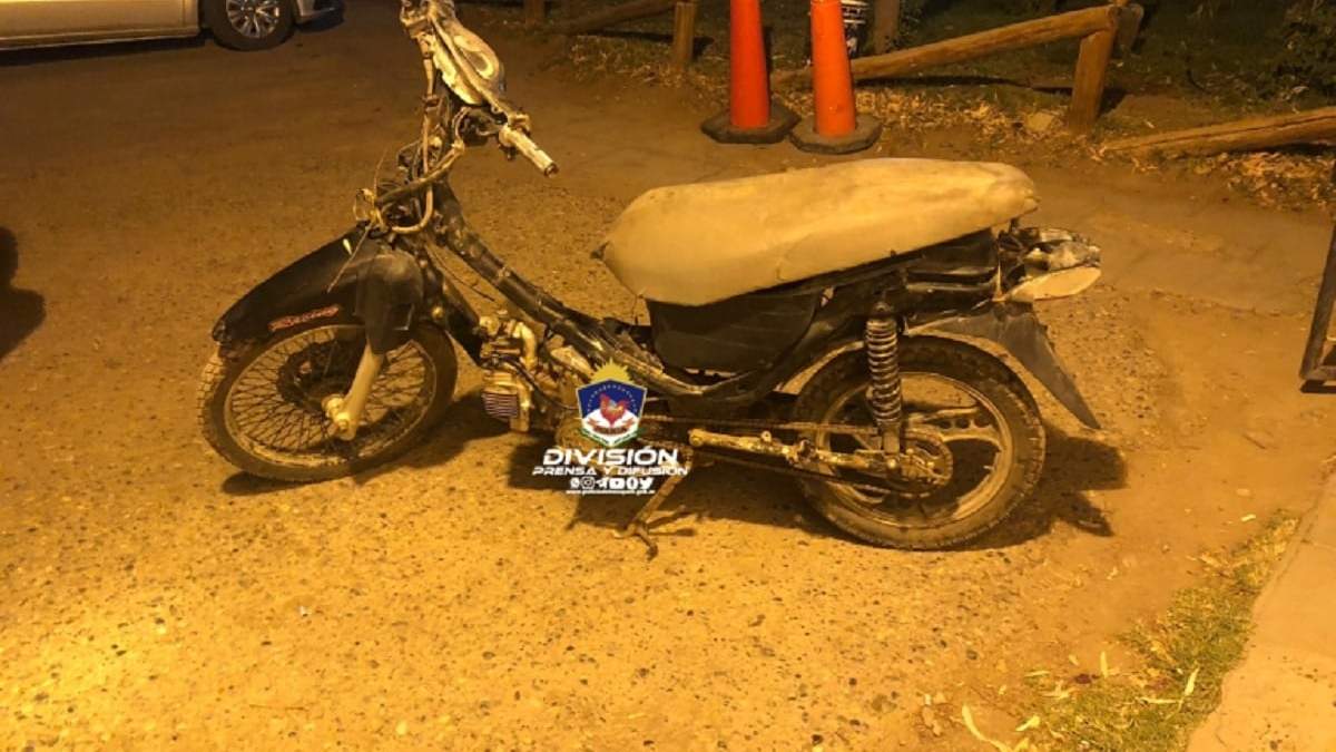 Moto fue secuestrada por falta de medidas de seguridad. Fuente: (Policía de Neuquén)