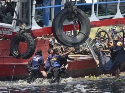 Brutal accidente marítimo en Bangladesh deja más de 20 fallecidos y varios heridos