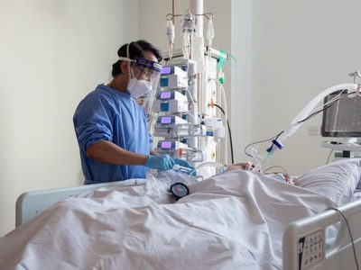 Investigadores de la UBA anunciaron un nuevo tratamiento más eficaz contra el coronavirus